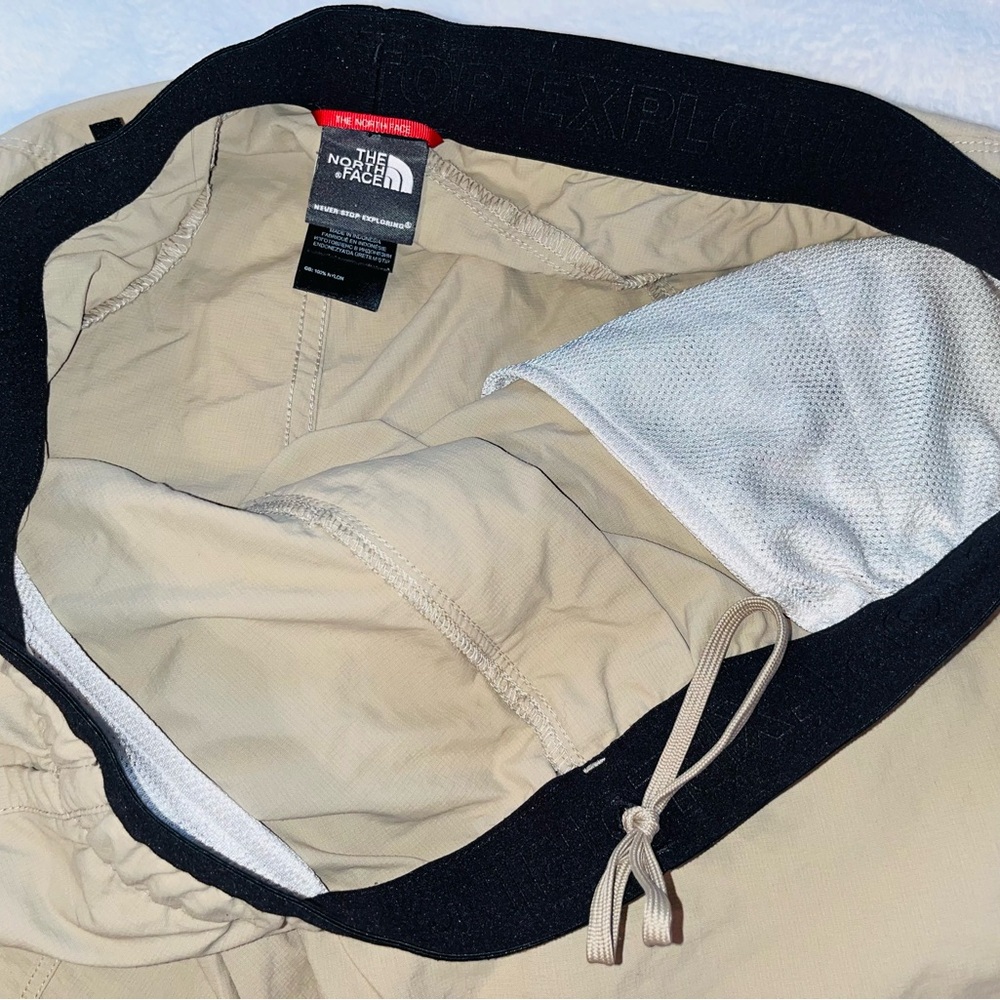 The North Face Khaki Casual Shorts sz L - Picture 7 of 10